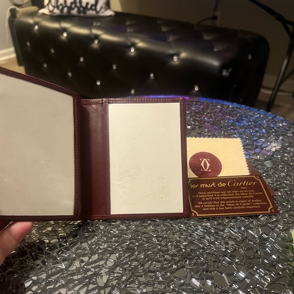 π₯π₯π₯ SOLD π₯π₯π₯π₯ Pre-Loved Vintage Must Be Cartier Wallet - Picture 6 of 9